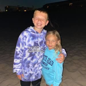 Meet your Posher, Cayce